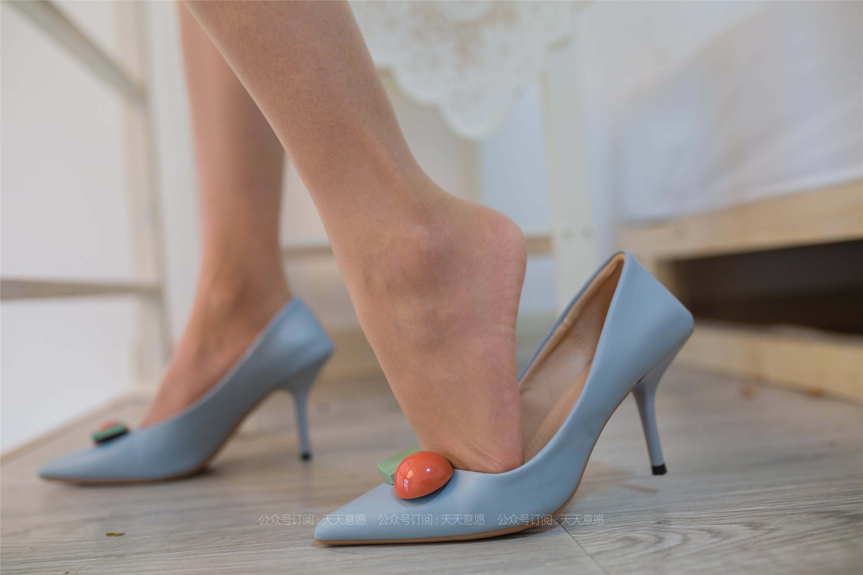 IESS异思趣向 - 模特：婉苹《自愈系白色玫瑰》